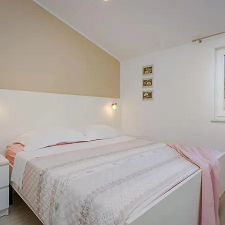 펜션 House Prenc 파진