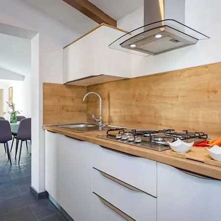House Prenc * 파진