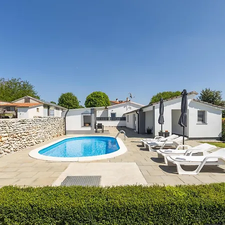 House Prenc Feriehus Pazin