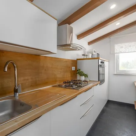 Feriehus House Prenc *
