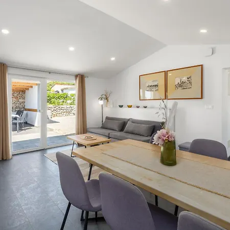 House Prenc Ferienhaus *